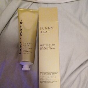 Sunny Daze Facial Gel Enzyme Scrub - NIB!